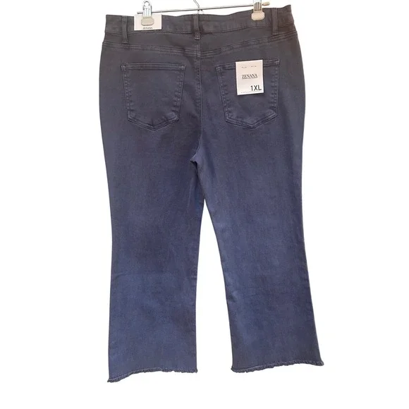 Zenana Women 1XL Blue High Rise Cropped Flare Raw Hem Jeans DMP-1847X - Picture 3 of 8